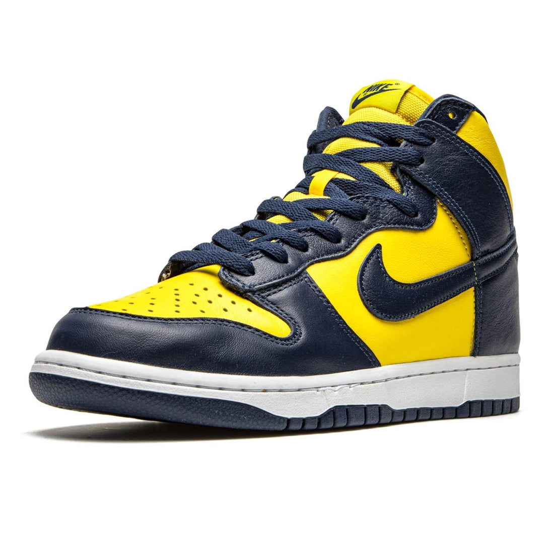 Nike Dunk High SP 'Michigan' 2020- Streetwear Fashion - ellesey.com