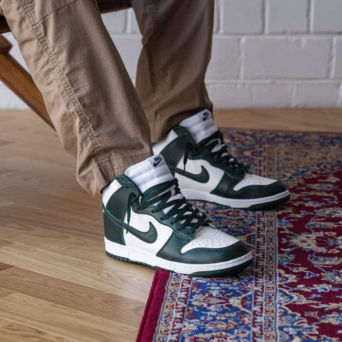 Nike Dunk High SP 'Spartan Green'- Streetwear Fashion - ellesey.com