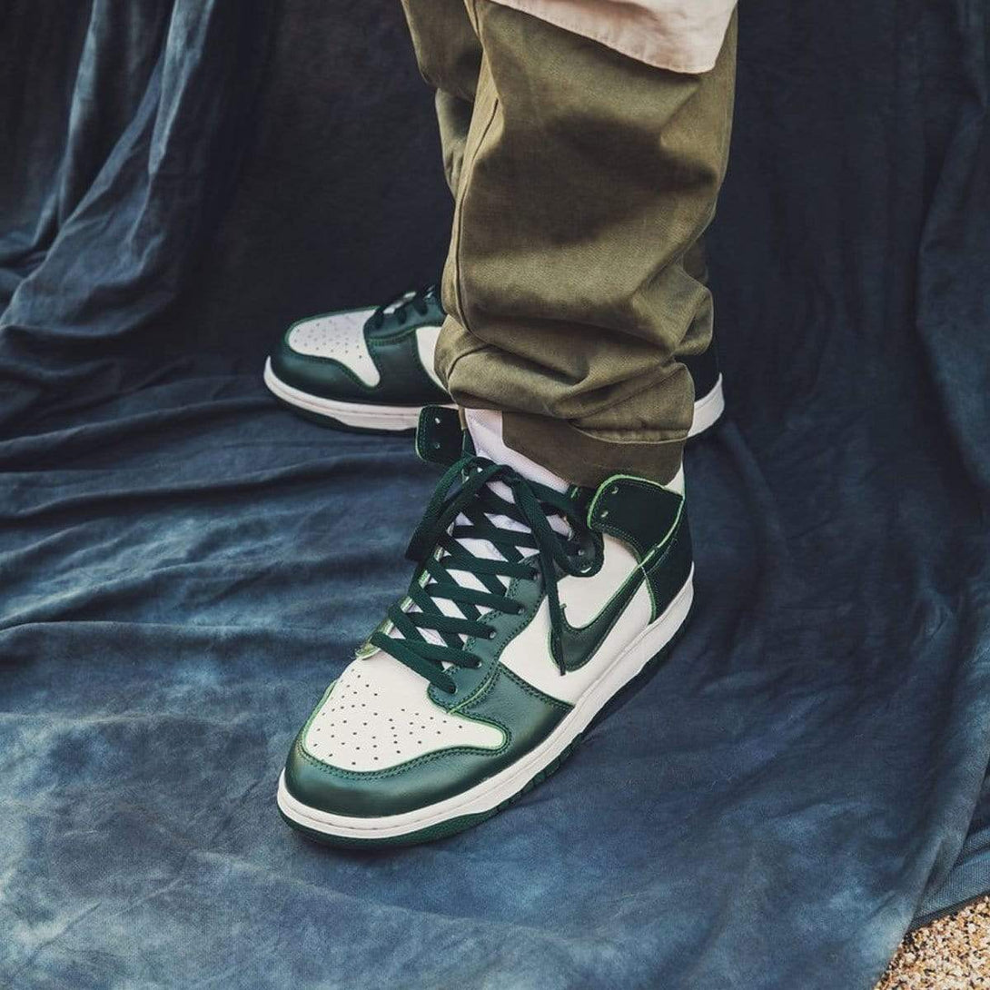 Nike Dunk High SP 'Spartan Green'- Streetwear Fashion - ellesey.com