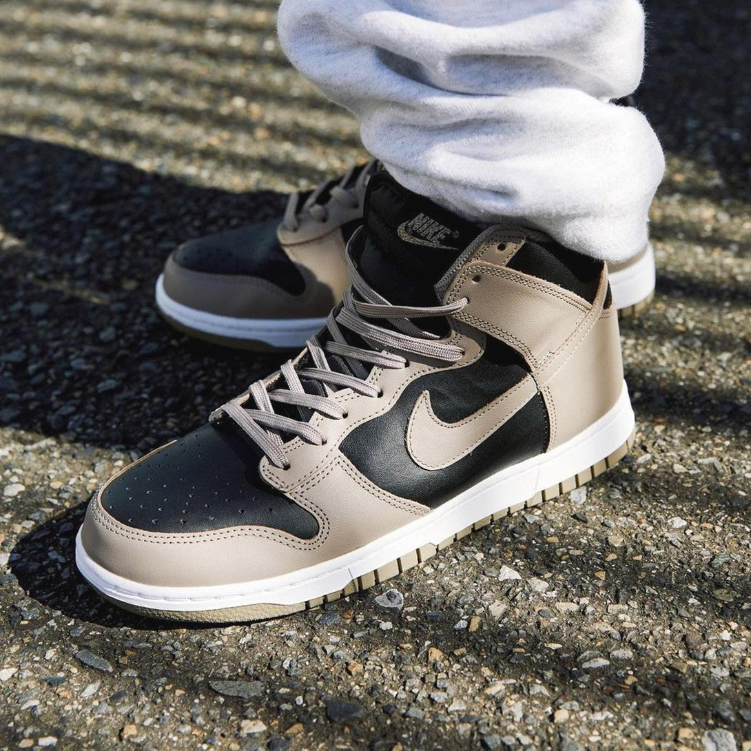 Nike Dunk High Wmns 'Moon Fossil'- Streetwear Fashion - ellesey.com