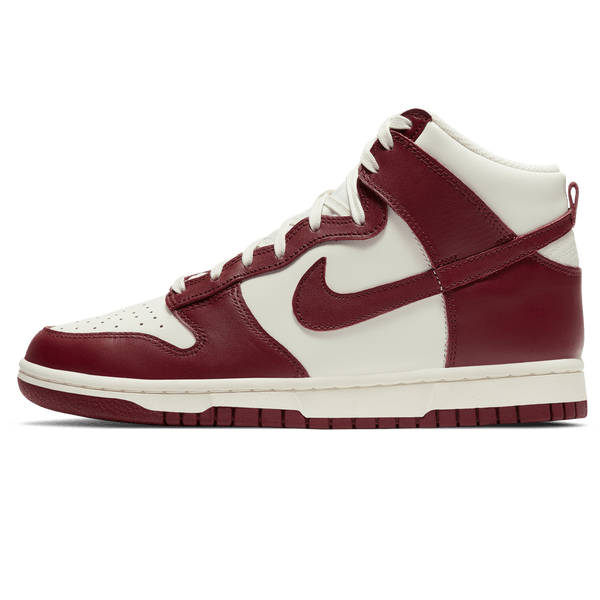 Nike Dunk High Wmns 'Team Red'- Streetwear Fashion - ellesey.com