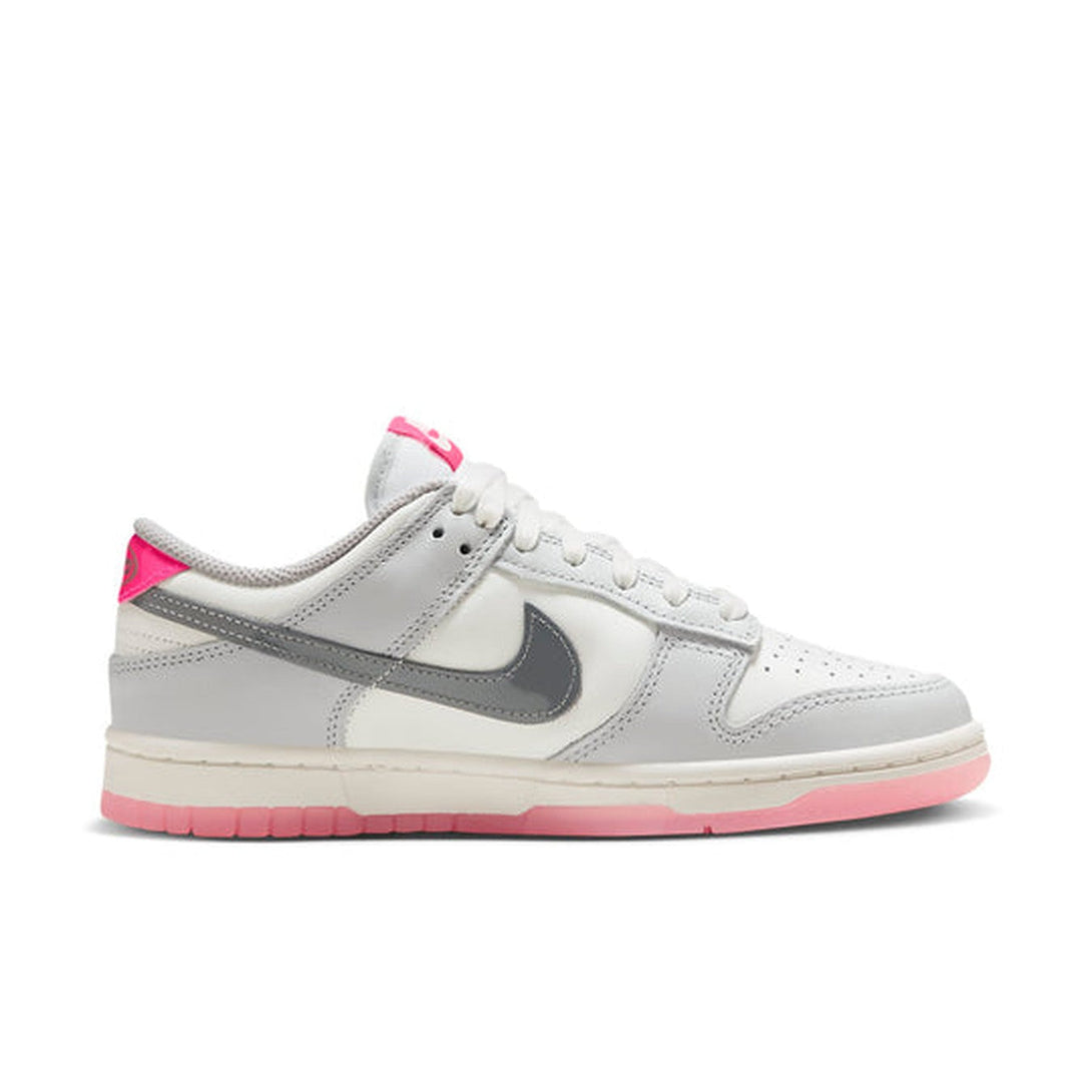 Nike Dunk Low '520 Pack Pink'- Streetwear Fashion - ellesey.com