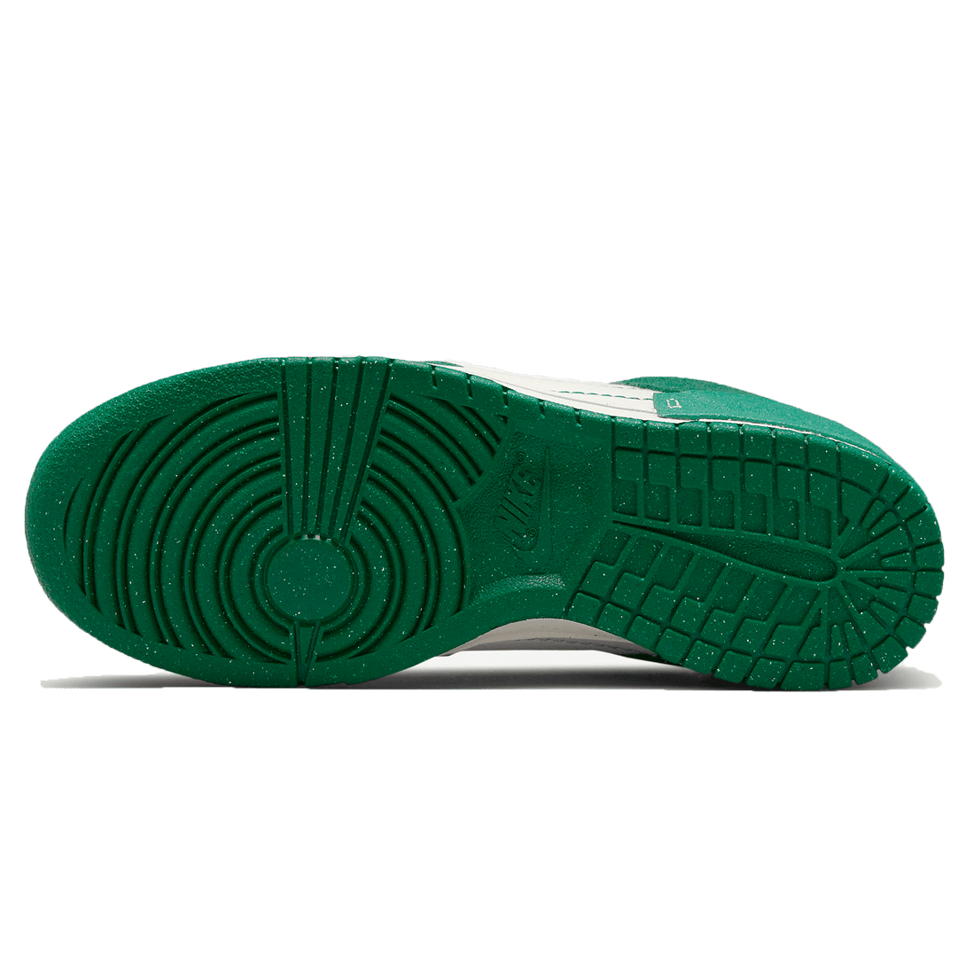 Nike Dunk Low Disrupt 2 Wmns 'Malachite'- Streetwear Fashion - ellesey.com