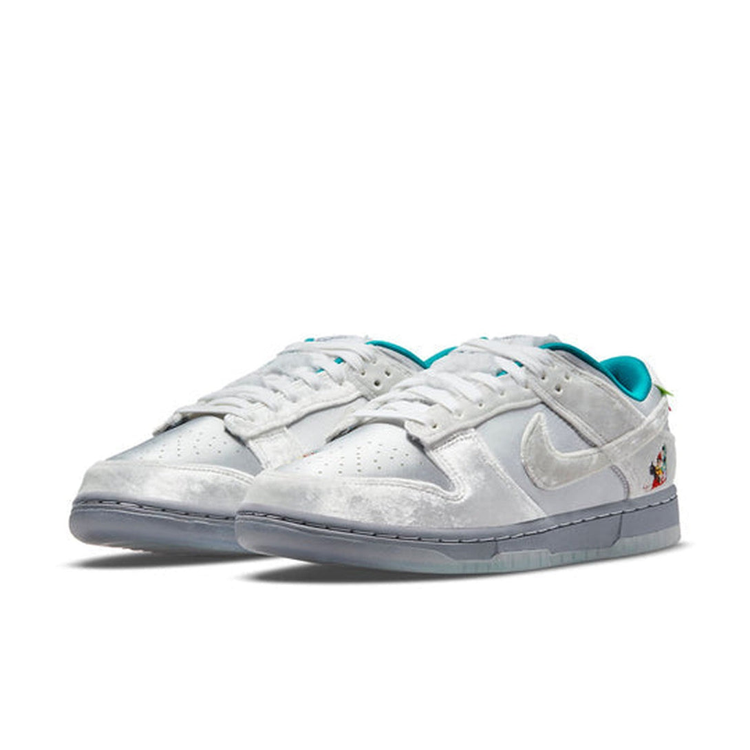 Nike Dunk Low 'Ice'- Streetwear Fashion - ellesey.com