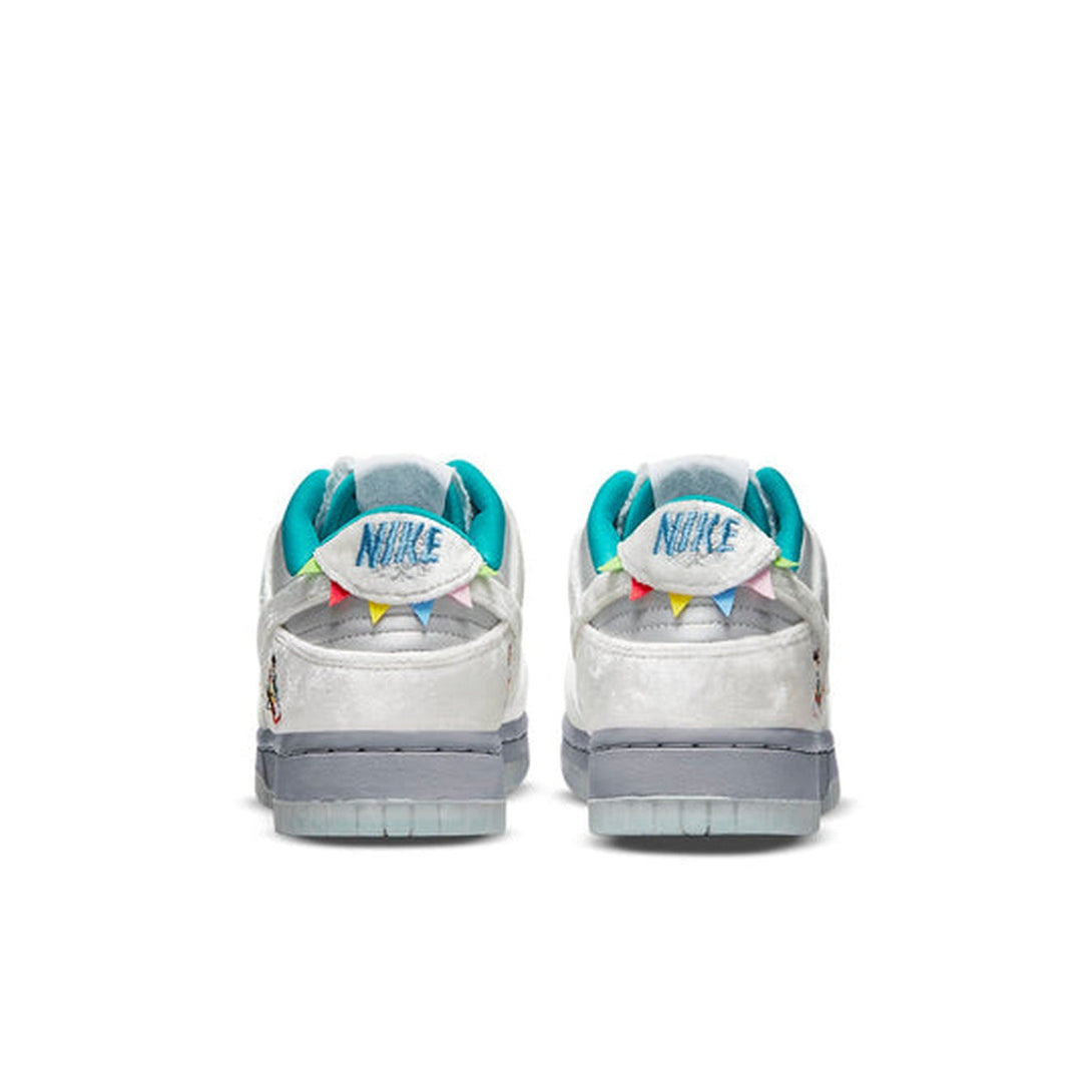 Nike Dunk Low 'Ice'- Streetwear Fashion - ellesey.com