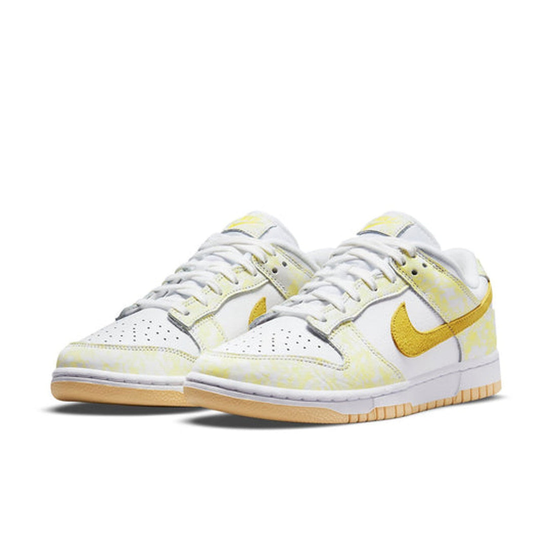 Nike Dunk Low OG 'Yellow Strike'- Streetwear Fashion - ellesey.com