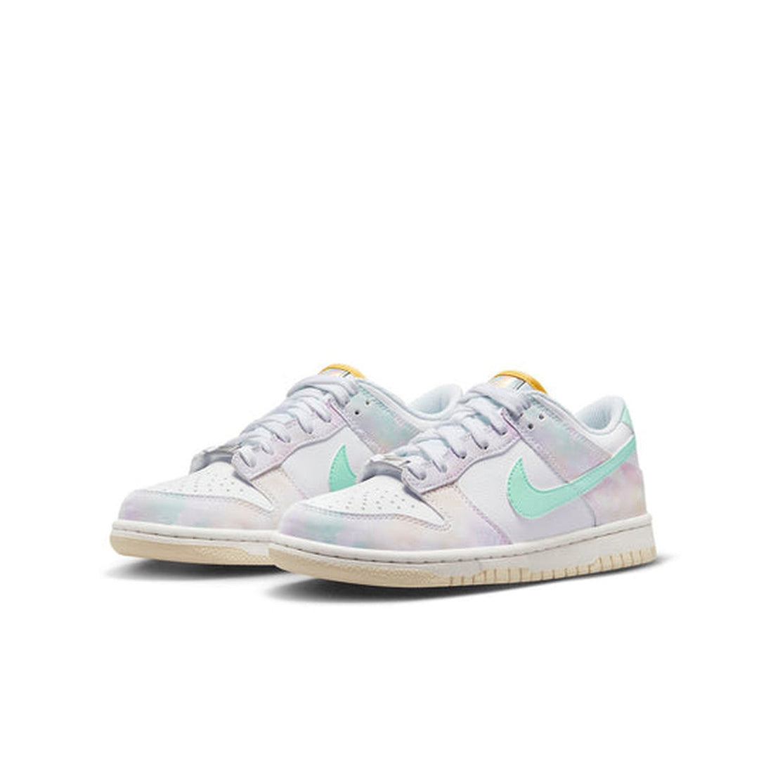 Nike Dunk Low 'Paisley Print'- Streetwear Fashion - ellesey.com