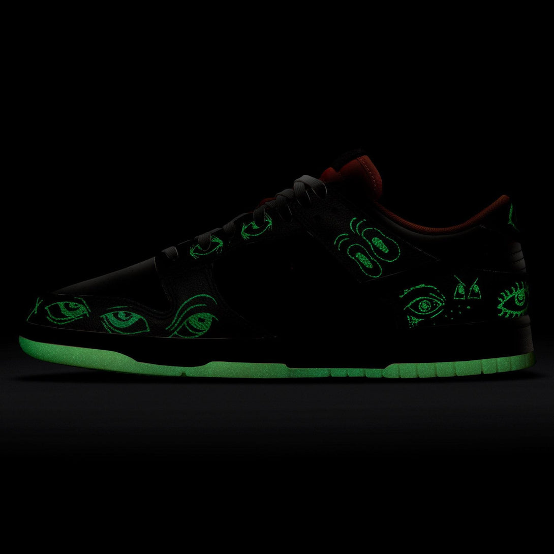 Nike Dunk Low Premium 'Halloween'- Streetwear Fashion - ellesey.com