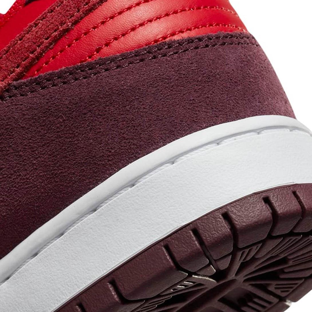 Nike Dunk Low Pro SB 'Fruity Pack - Cherry'- Streetwear Fashion - ellesey.com