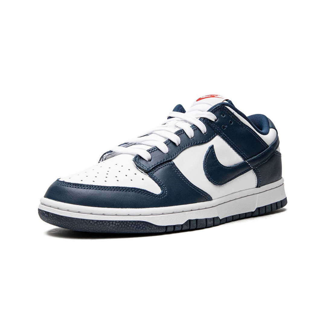 Nike Dunk Low Retro 'USA'- Streetwear Fashion - ellesey.com