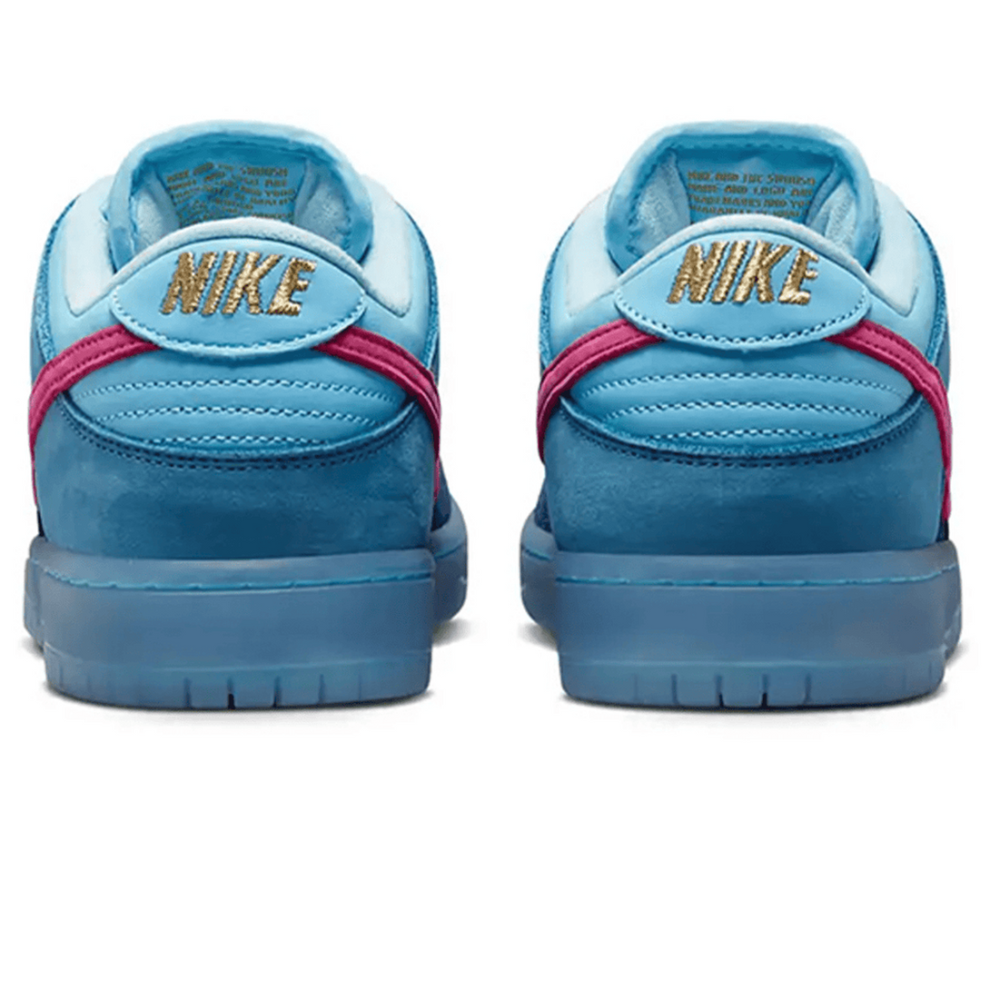 Nike Dunk Low SB x Run The Jewels '4/20'- Streetwear Fashion - ellesey.com