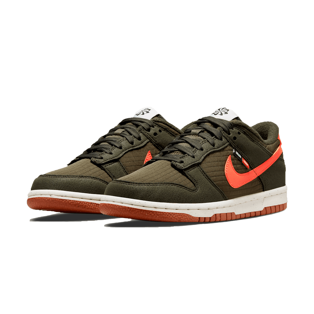 Nike Dunk Low SE GS 'Toasty - Sequoia'- Streetwear Fashion - ellesey.com