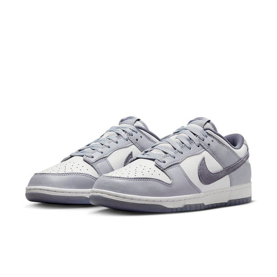 Nike Dunk Low SE 'Light Carbon'- Streetwear Fashion - ellesey.com