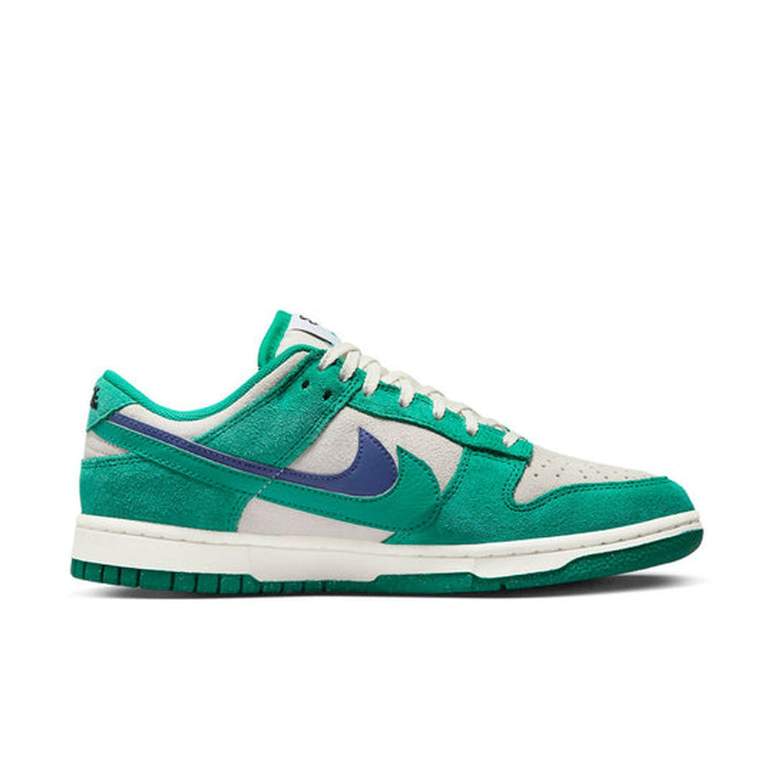 Nike Dunk Low SE 'Sail Neptune Green'- Streetwear Fashion - ellesey.com