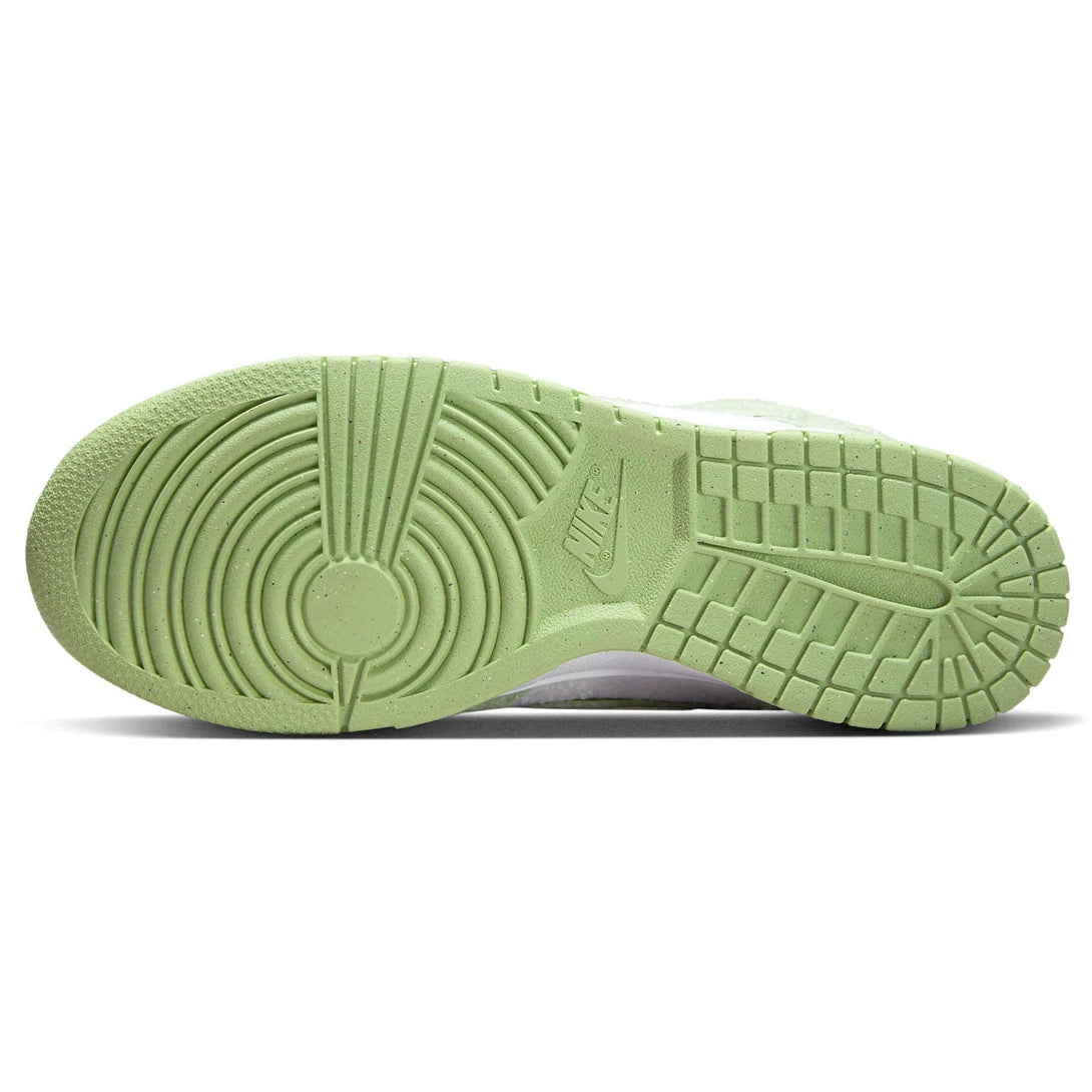 Nike Dunk Low SE Wmns 'Fleece - Honeydew'- Streetwear Fashion - ellesey.com