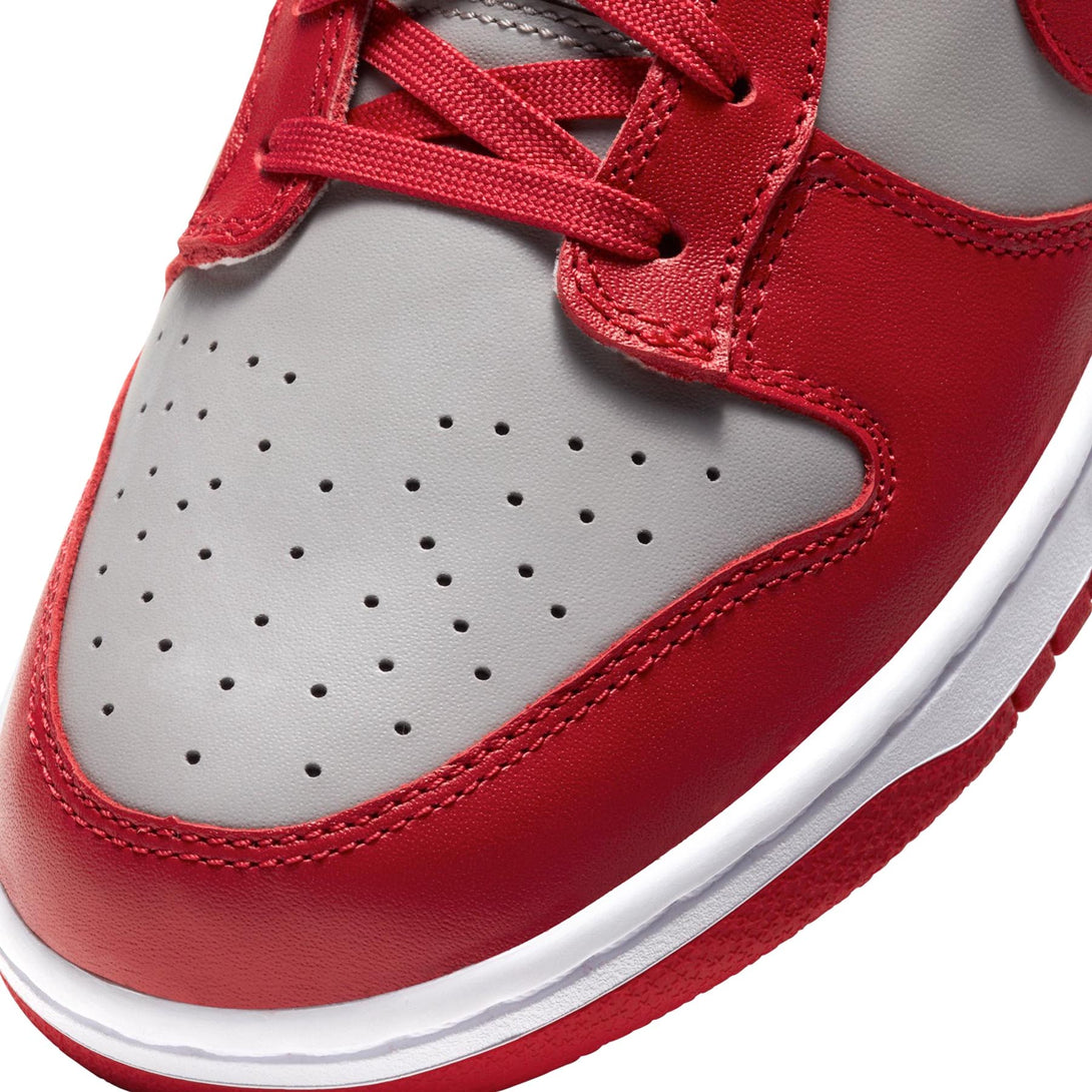 Nike Dunk Low SP 'UNLV' 2021- Streetwear Fashion - ellesey.com