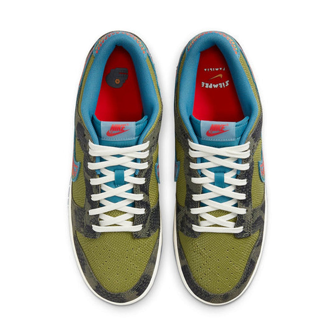 Nike Dunk Low 'SiEMPRE Familia'- Streetwear Fashion - ellesey.com