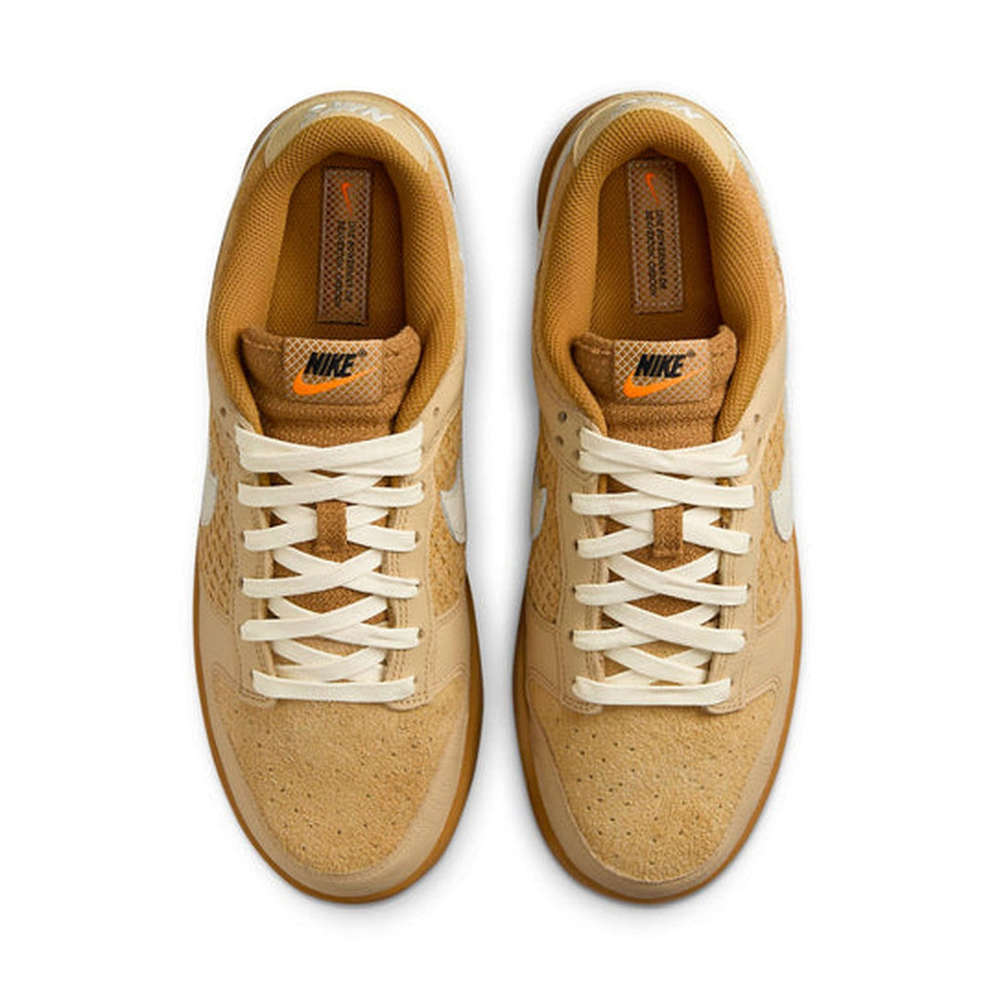 Nike Dunk Low 'Waffle'- Streetwear Fashion - ellesey.com