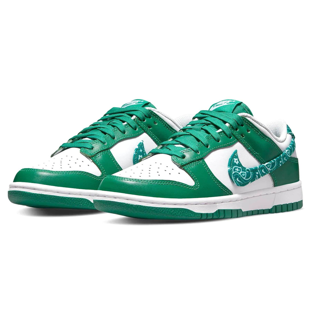 Nike Dunk Low Wmns 'Green Paisley'- Streetwear Fashion - ellesey.com