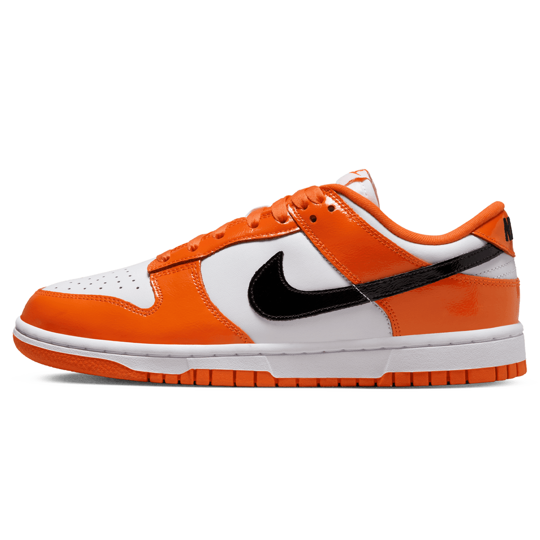 Nike Dunk Low Wmns 'Halloween'- Streetwear Fashion - ellesey.com