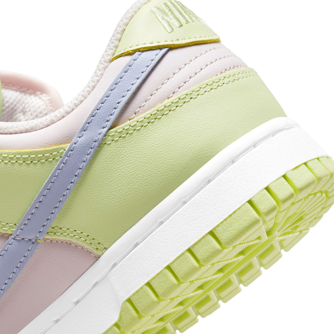 Nike Dunk Low Wmns 'Lime Ice'- Streetwear Fashion - ellesey.com