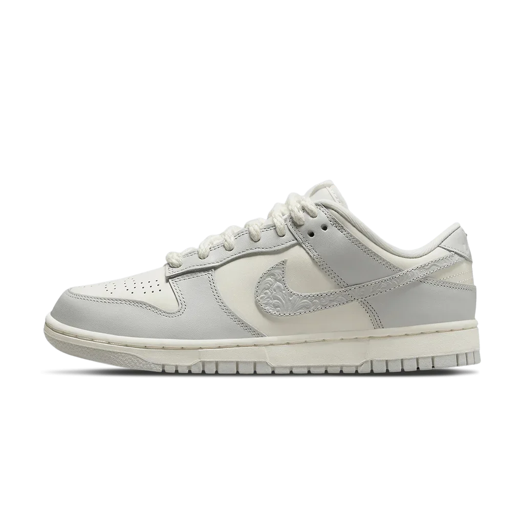 Nike Dunk Low Wmns 'Needlework'- Streetwear Fashion - ellesey.com