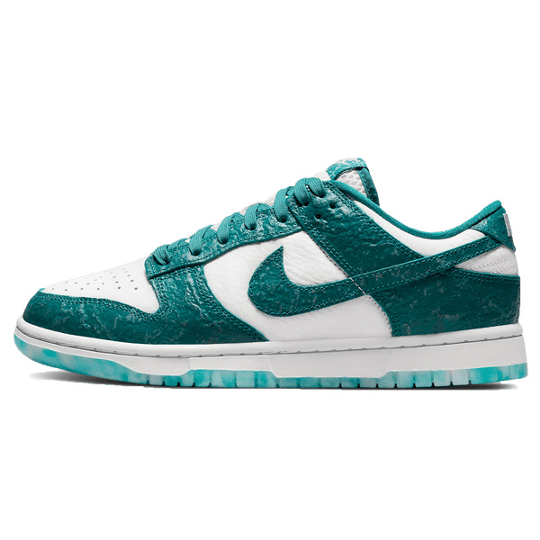 Nike Dunk Low Wmns 'Ocean'- Streetwear Fashion - ellesey.com