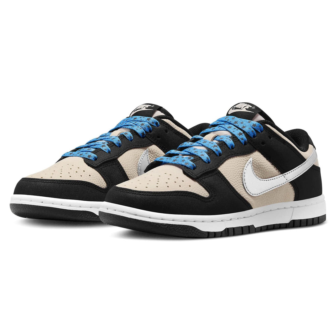 Nike Dunk Low Wmns 'Starry Laces'- Streetwear Fashion - ellesey.com