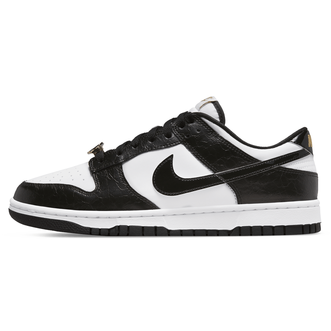 Nike Dunk Low 'World Champ'- Streetwear Fashion - ellesey.com