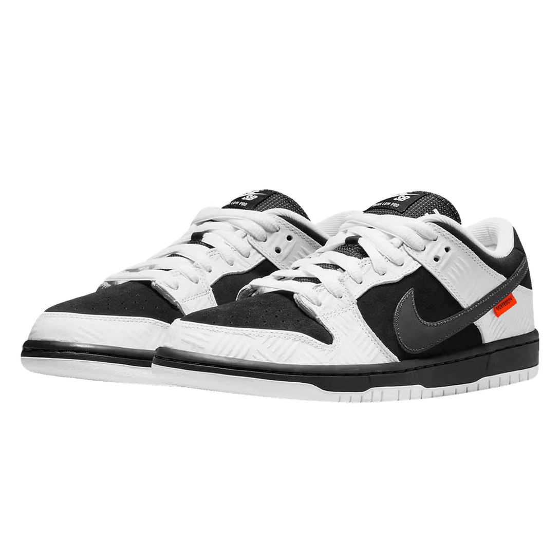 Nike Dunk SB Low Tightbooth- Streetwear Fashion - ellesey.com