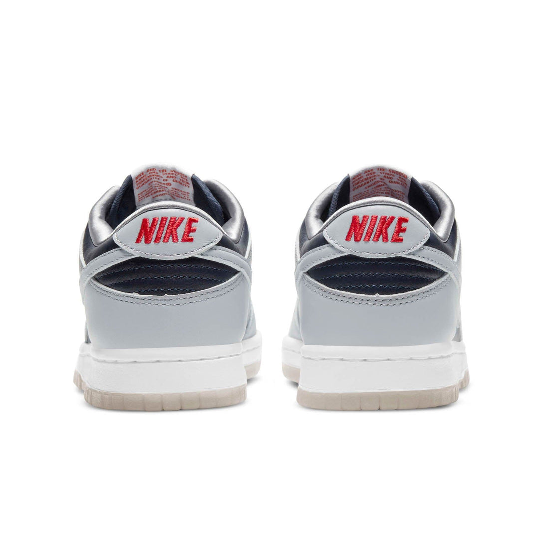 Nike Dunk Wmns Low SP 'College Navy'- Streetwear Fashion - ellesey.com