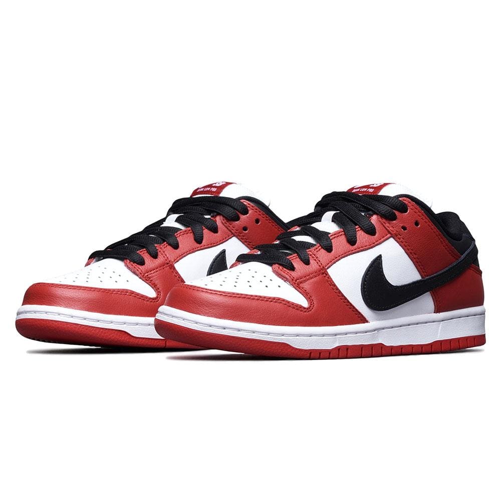 Nike SB Dunk Low Chicago- Streetwear Fashion - ellesey.com