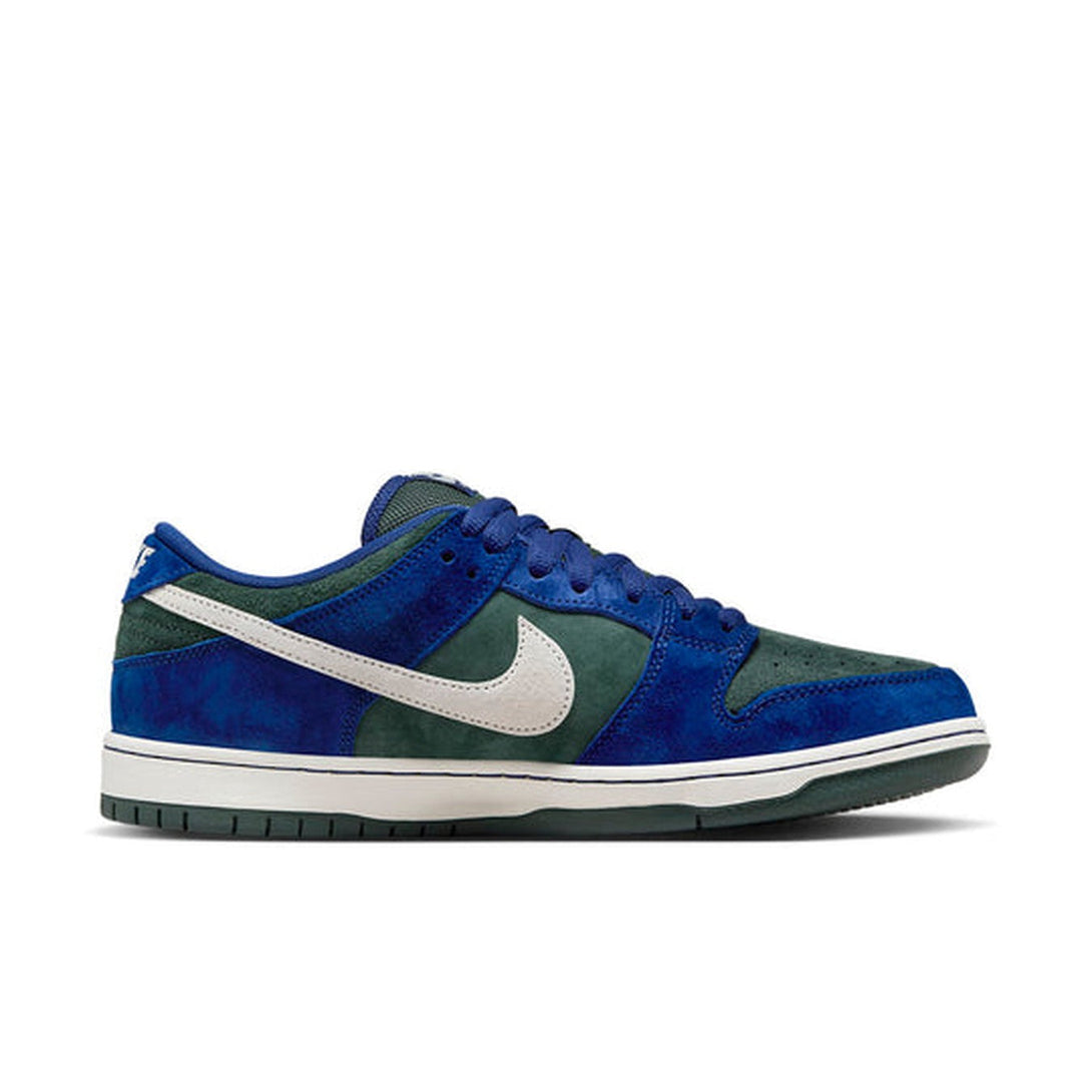 Nike SB Dunk Low 'Deep Royal Blue'- Streetwear Fashion - ellesey.com