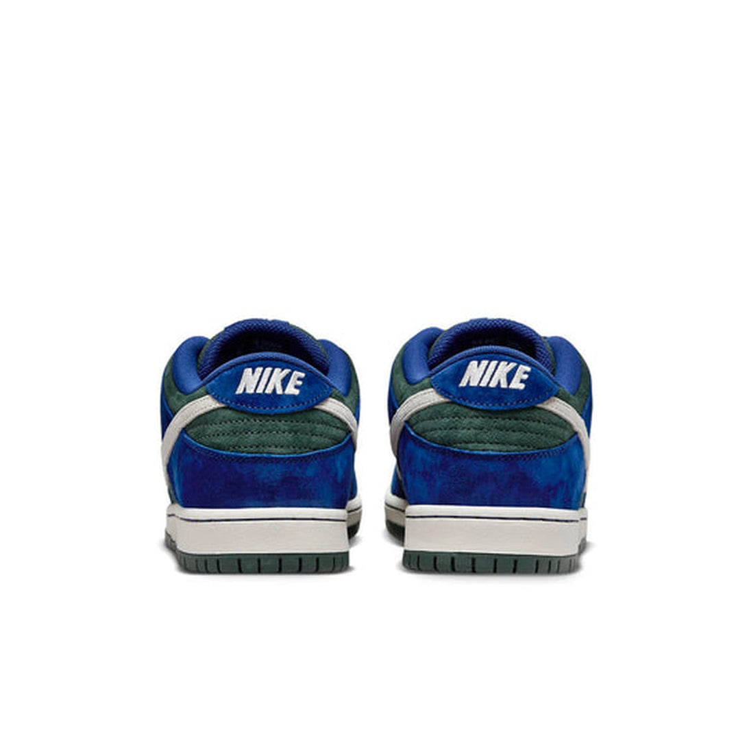 Nike SB Dunk Low 'Deep Royal Blue'- Streetwear Fashion - ellesey.com