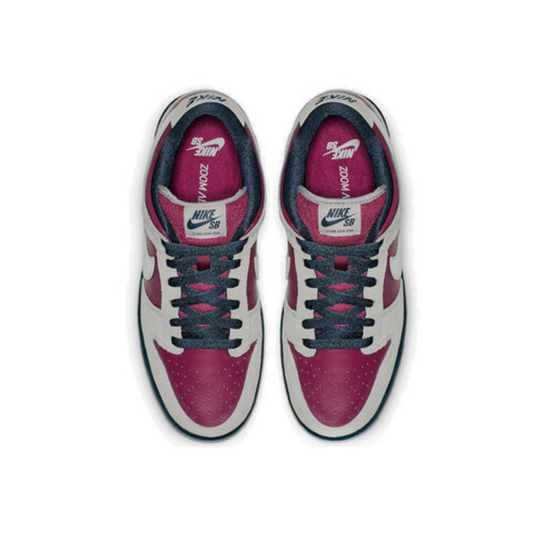 Nike SB Dunk Low 'True Berry'- Streetwear Fashion - ellesey.com