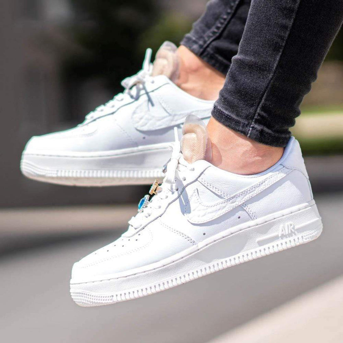 Nike Wmns Air Force 1 Low '07 LX 'Bling'- Streetwear Fashion - ellesey.com