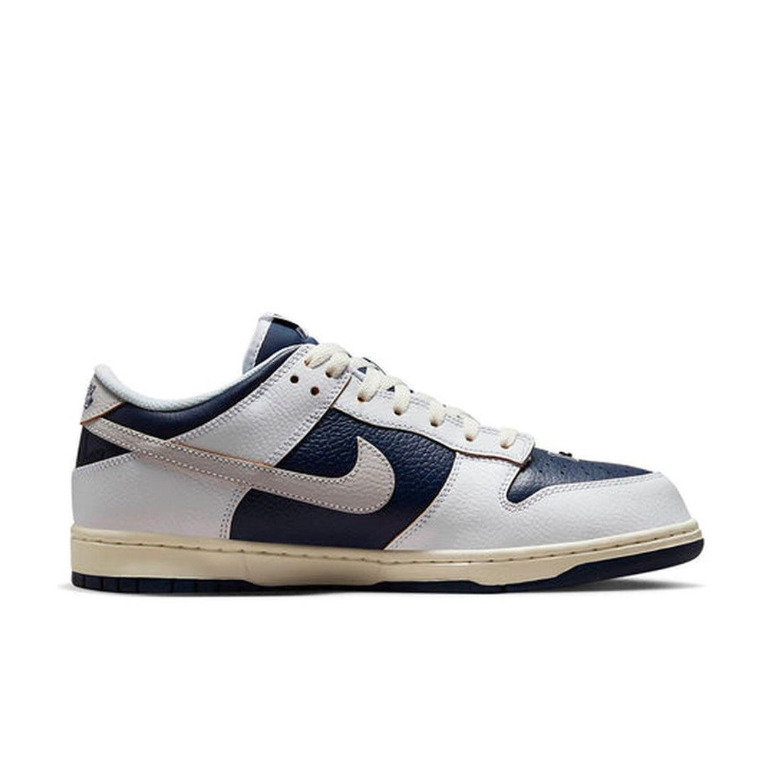 Nike x HUF SB Dunk Low 'New York'- Streetwear Fashion - ellesey.com