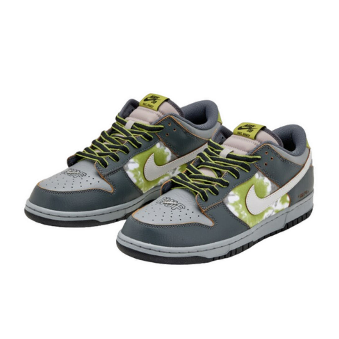 Nike x HUF SB Dunk Low 'Wait, What!?' Friends & Family- Streetwear Fashion - ellesey.com