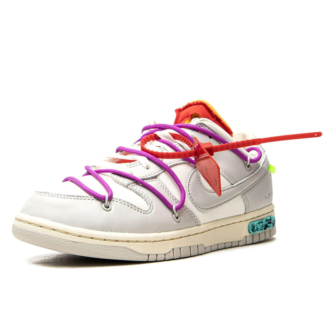 Off-White x Nike Dunk Low 'Lot 45 of 50'- Streetwear Fashion - ellesey.com