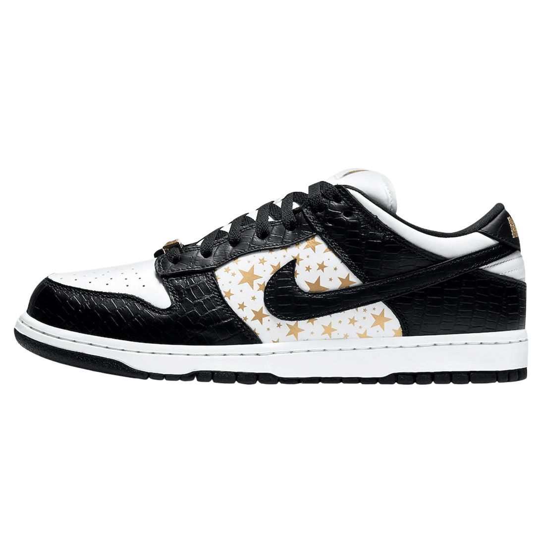 Supreme x Nike Dunk Low OG SB QS 'Black'- Streetwear Fashion - ellesey.com