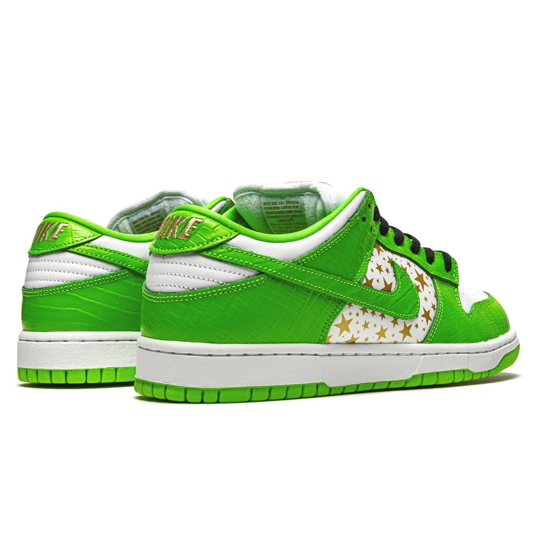 Supreme x Nike Dunk Low OG SB QS ‘Mean Green’- Streetwear Fashion - ellesey.com